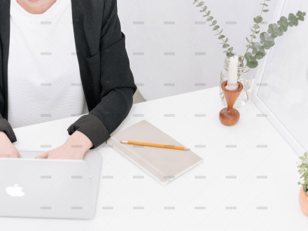 demo-attachment-489-photo-1448932252197-d19750584e56